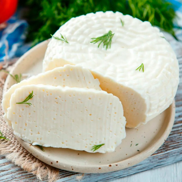 Адыгейский сыр из коровьего молока